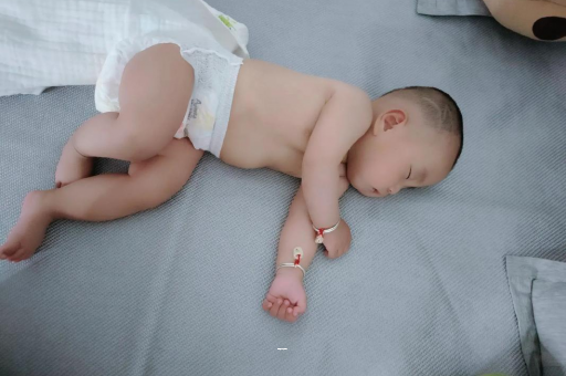 南京宝宝突然很多眼屎